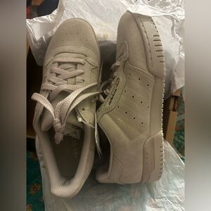 Adidas YEEZY Powerphase sneakers BNWT limited edition